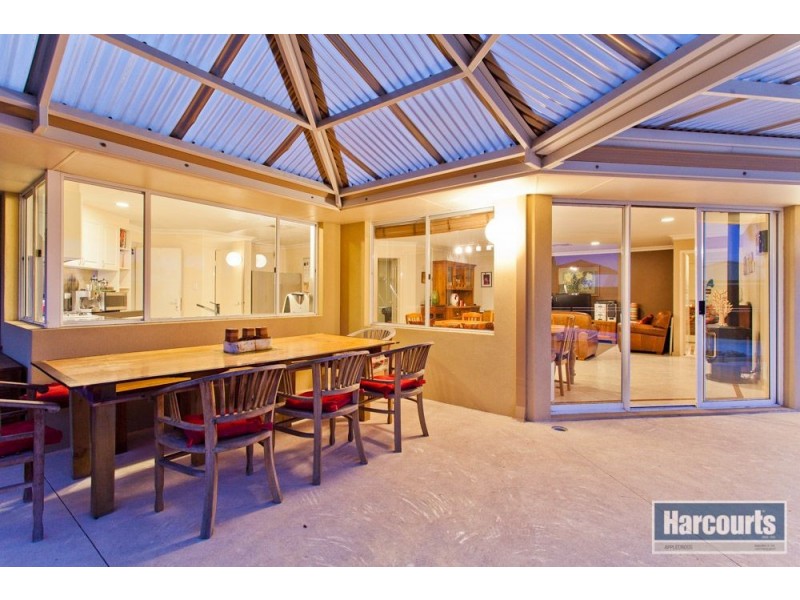 71 Aitken Drive, Winthrop WA 6150