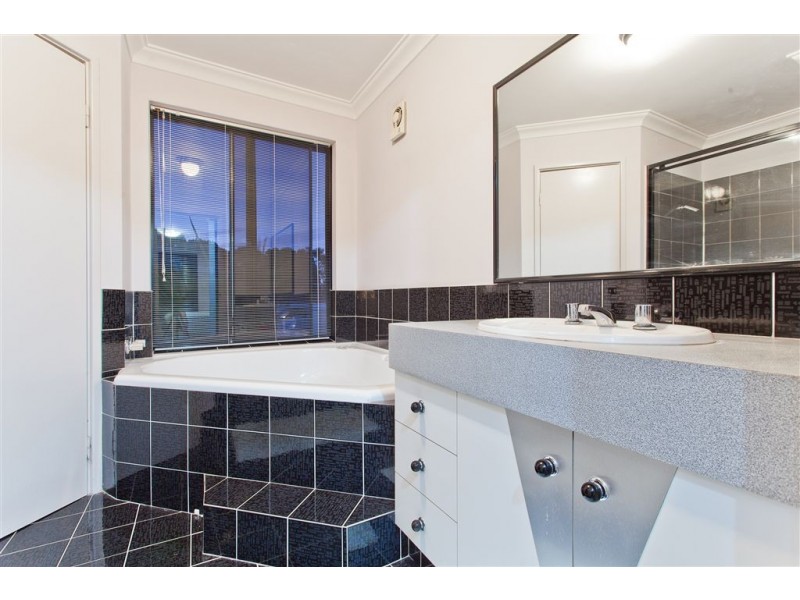 9 Benness Green, Winthrop WA 6150