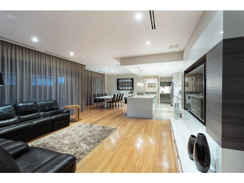 37 Ogilvie Road, Mount Pleasant WA 6153