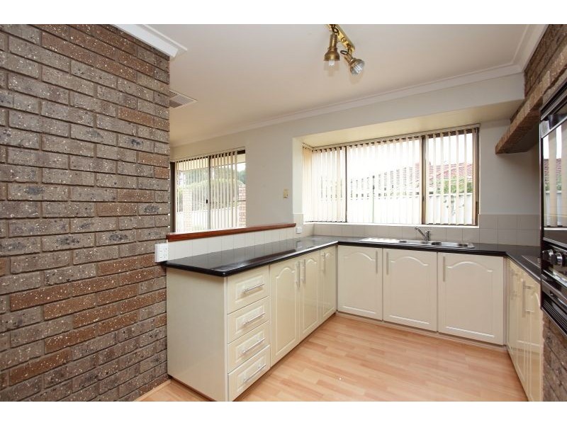 159 Aitken Drive, Winthrop WA 6150