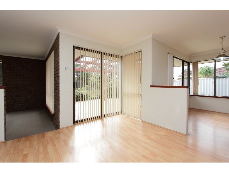 159 Aitken Drive, Winthrop WA 6150