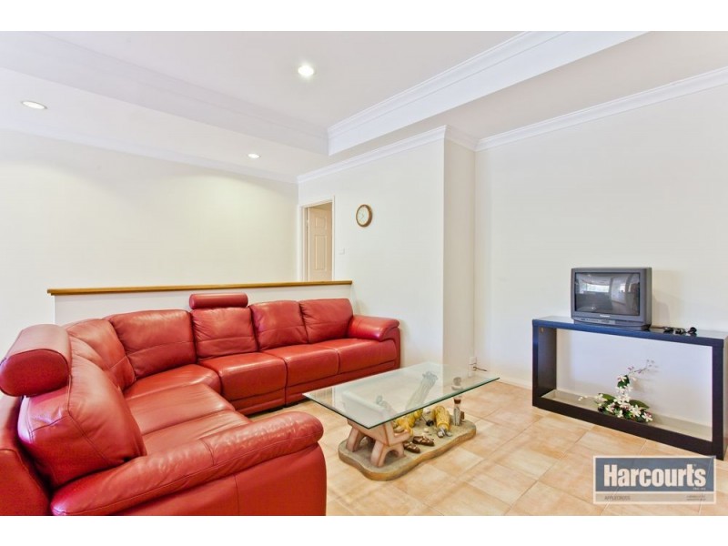 17 McCullock Rise, Bull Creek WA 6149