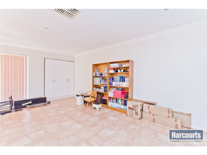 17 McCullock Rise, Bull Creek WA 6149