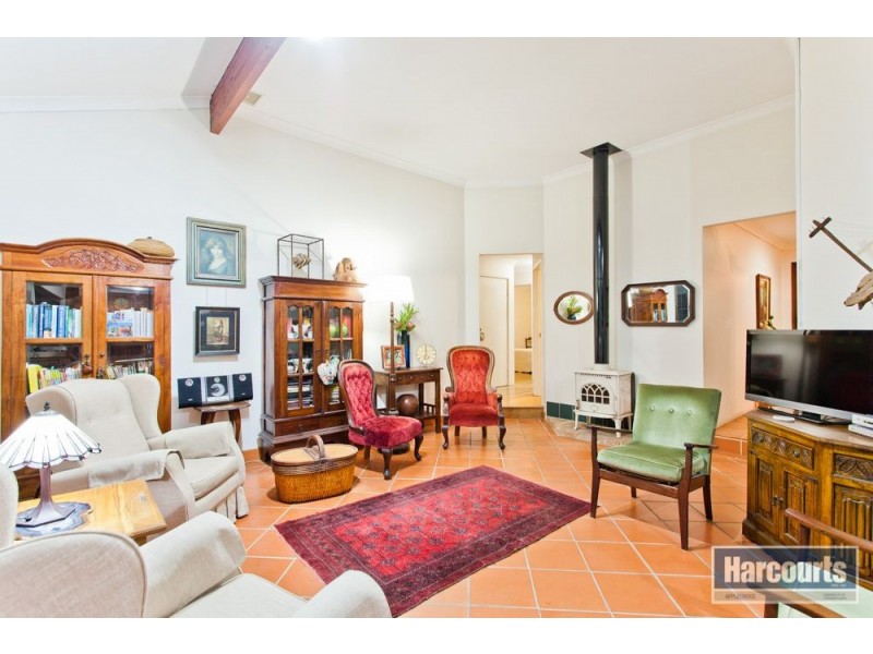 48 Lucraft Gardens, Winthrop WA 6150