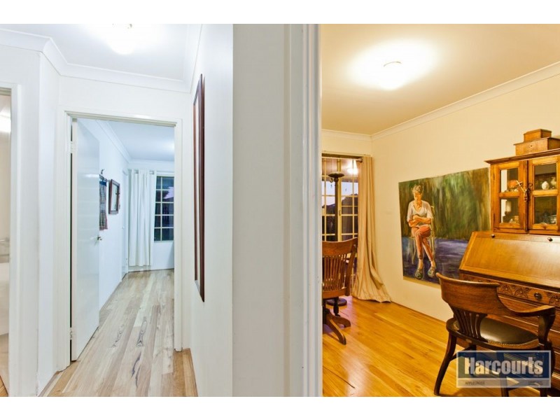 48 Lucraft Gardens, Winthrop WA 6150