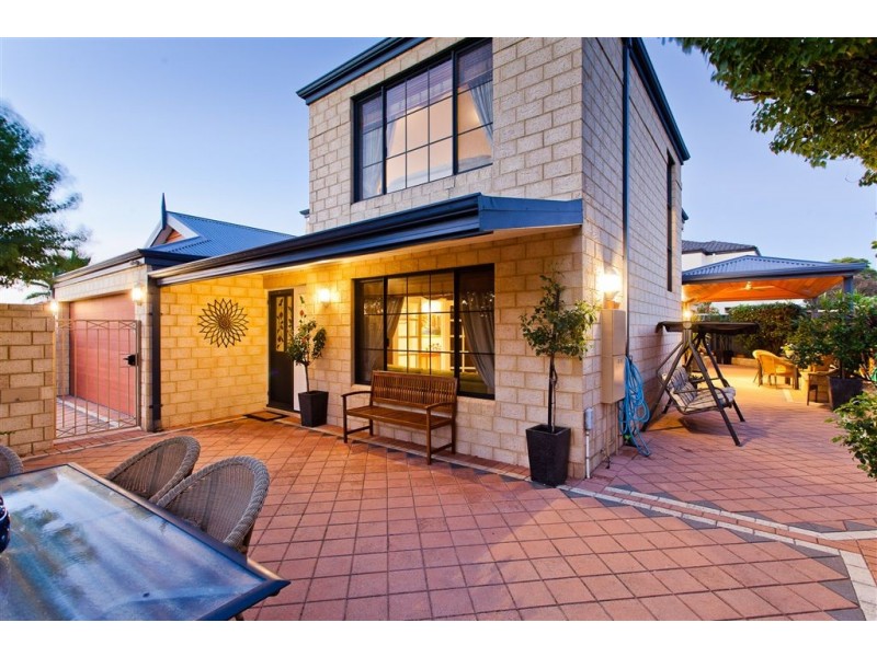 84 Glenelg Street, Mount Pleasant WA 6153