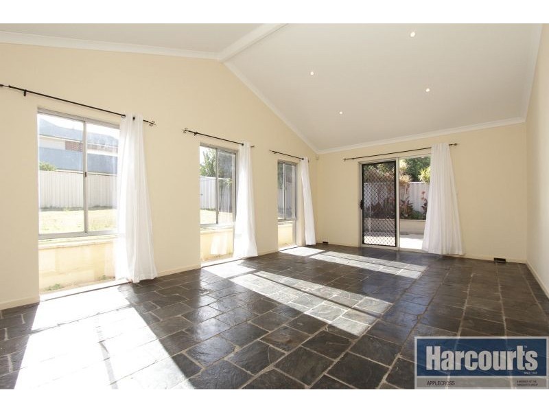 59 Moreing Road, Attadale WA 6156