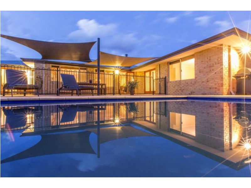 58 Crossland Way, Kardinya WA 6163