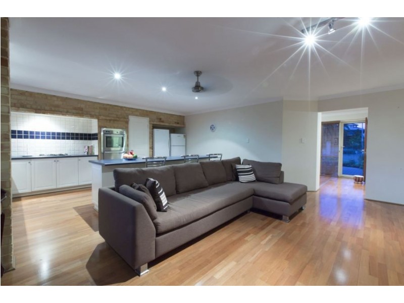 58 Crossland Way, Kardinya WA 6163