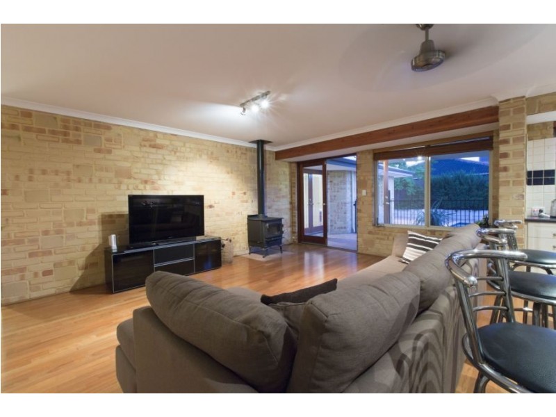 58 Crossland Way, Kardinya WA 6163