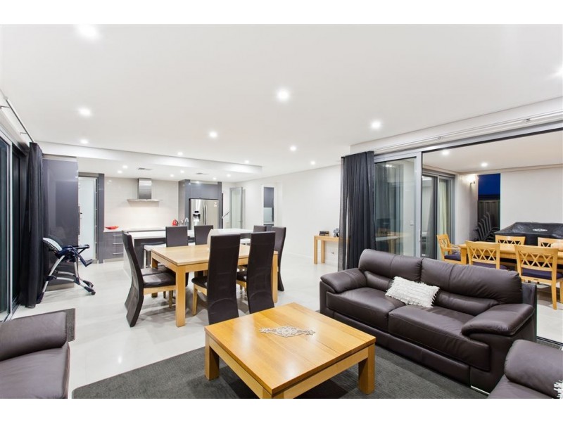50 Potenza Avenue, Stirling WA 6021