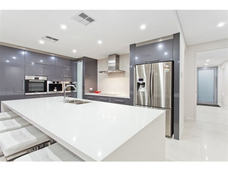 50 Potenza Avenue, Stirling WA 6021
