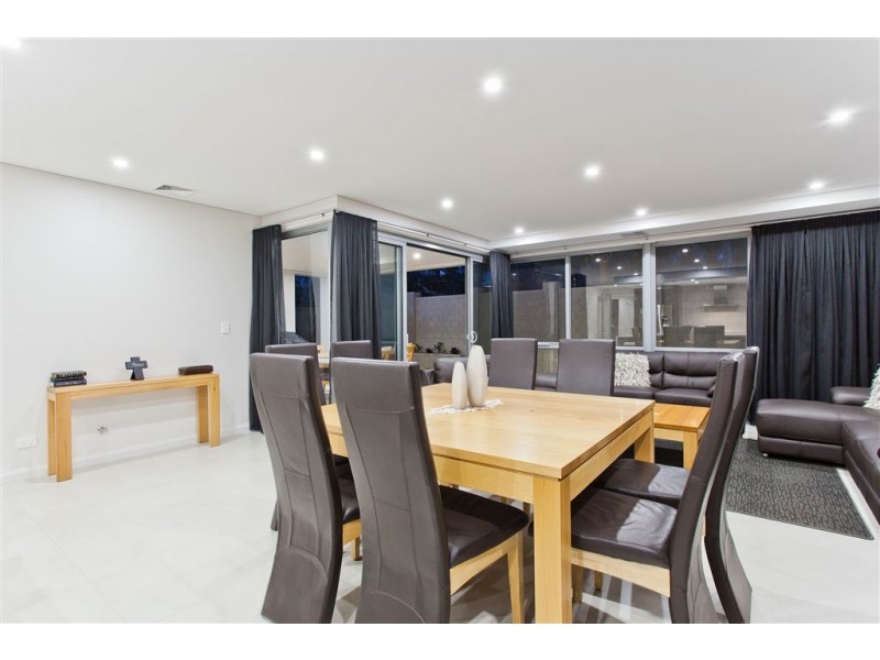 50 Potenza Avenue, Stirling WA 6021