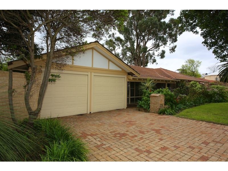 26 Kinross Road, Applecross WA 6153