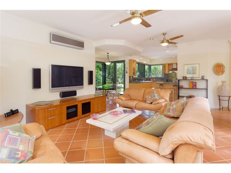 9A Dunvegan Road, Applecross WA 6153