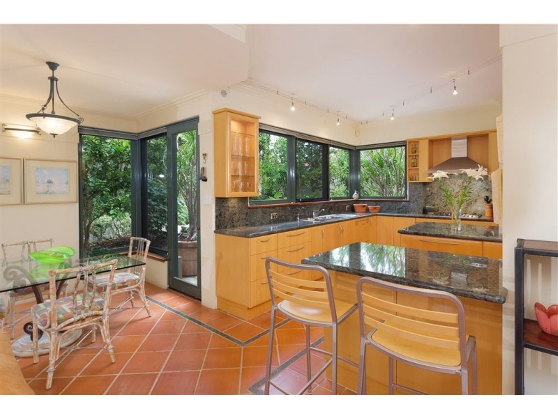9A Dunvegan Road, Applecross WA 6153