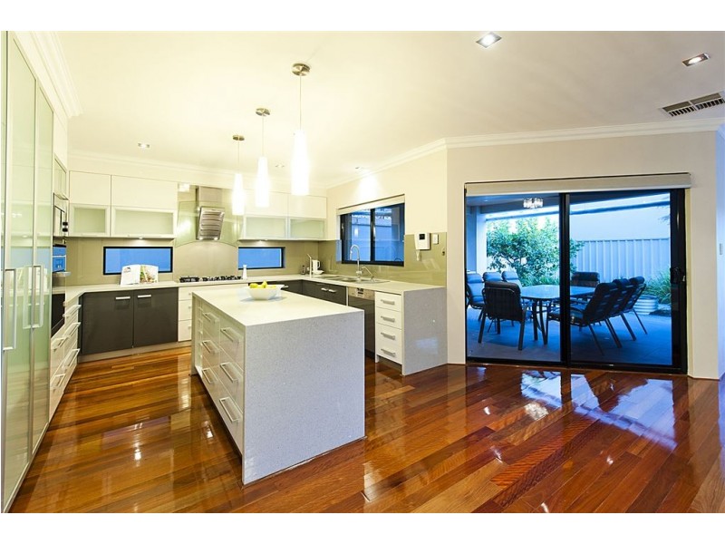 12 Killilan Road, Applecross WA 6153