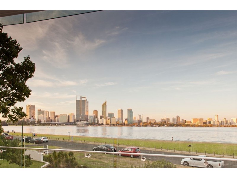 2/47 South Perth Esplanade, South Perth WA 6151