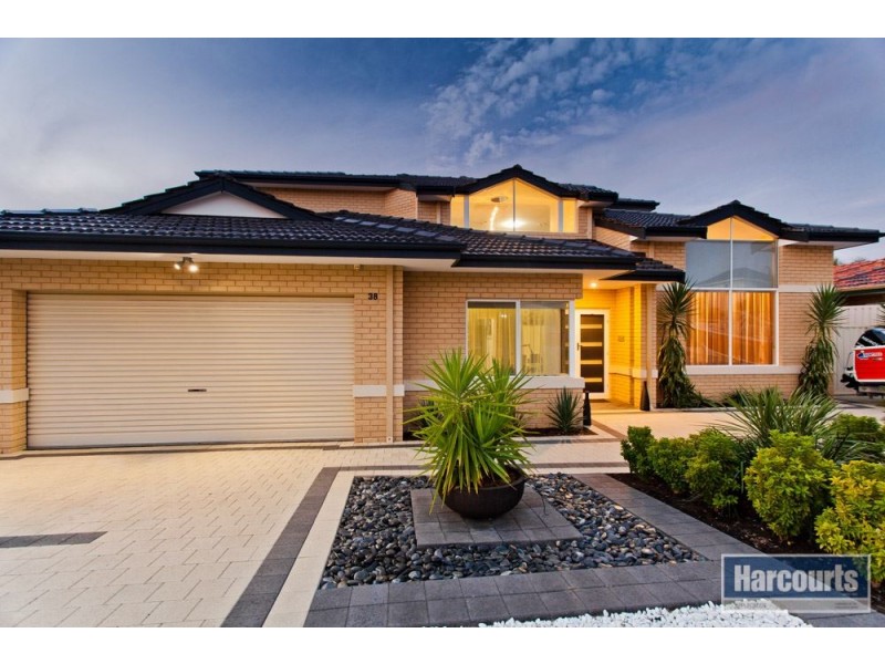 38 Houghton Way, Winthrop WA 6150