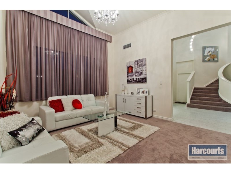 38 Houghton Way, Winthrop WA 6150