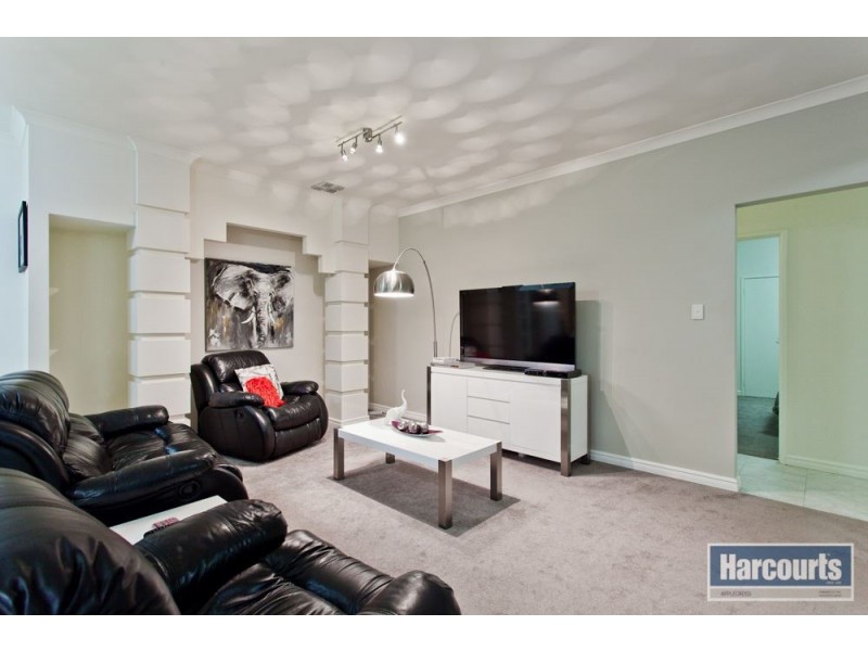 38 Houghton Way, Winthrop WA 6150