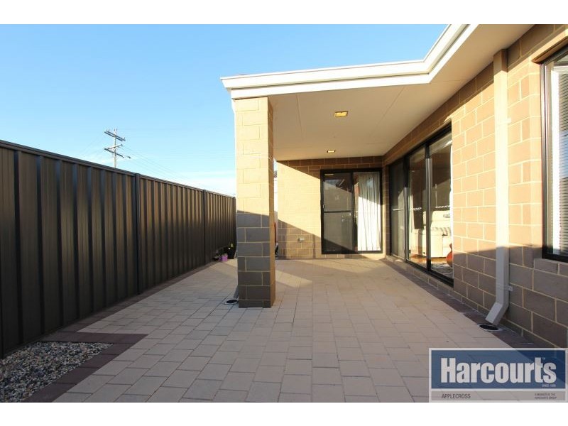 75B Moolyeen Rd, Brentwood WA 6153