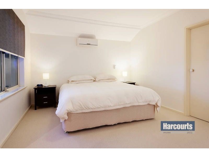 25 Stewart Way, Kardinya WA 6163