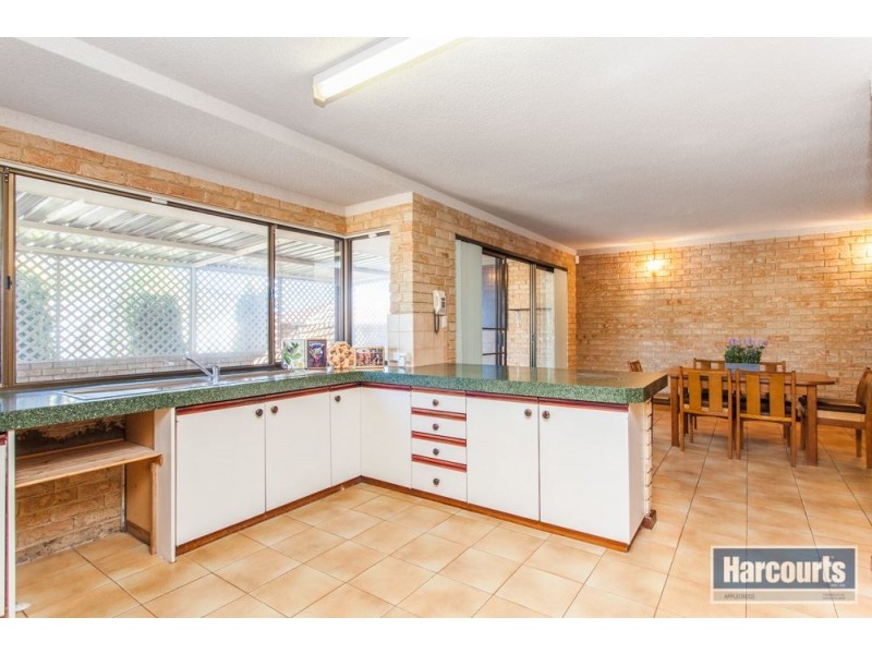 6 Hayman Court, Coogee WA 6166