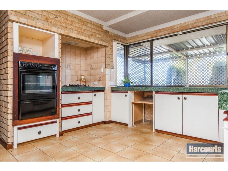 6 Hayman Court, Coogee WA 6166