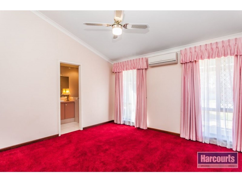 6 Hayman Court, Coogee WA 6166