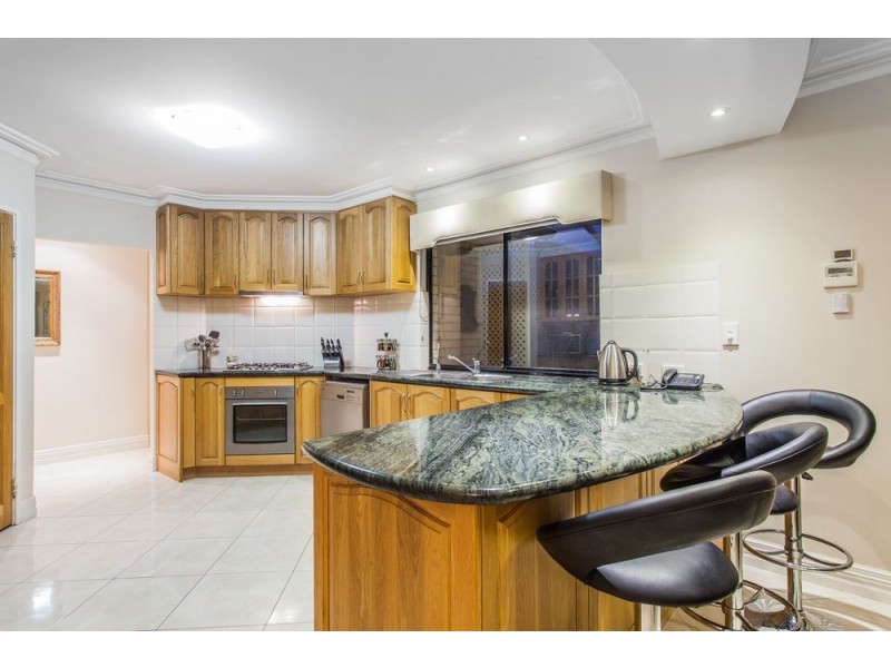 10 Ashmore Avenue, Canning Vale WA 6155