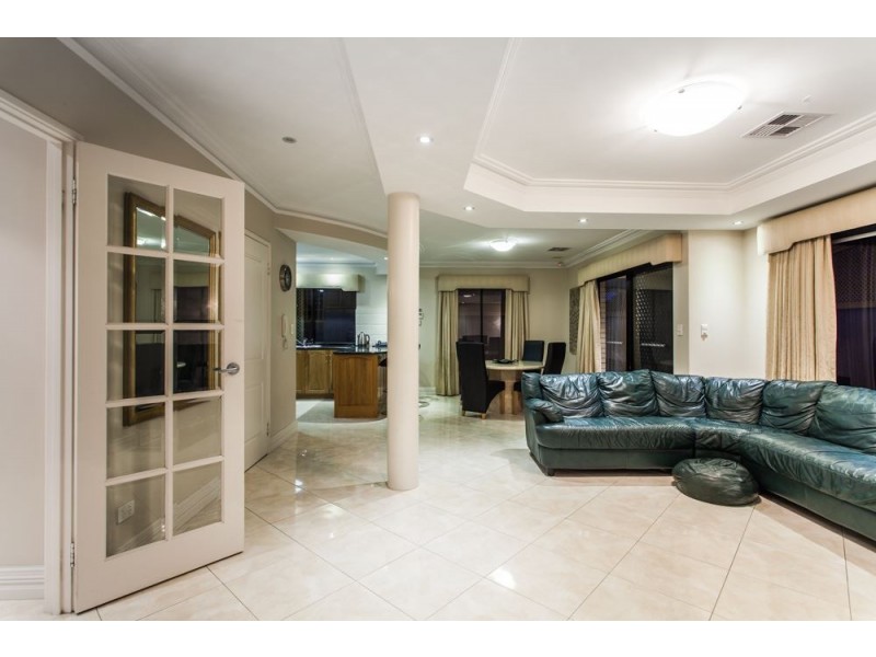 10 Ashmore Avenue, Canning Vale WA 6155