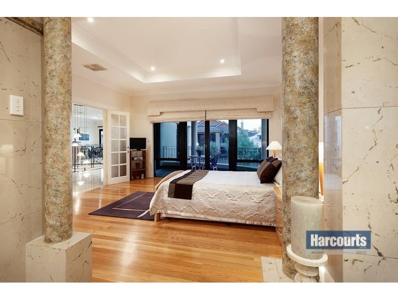 7 Bateman Road, Mount Pleasant WA 6153