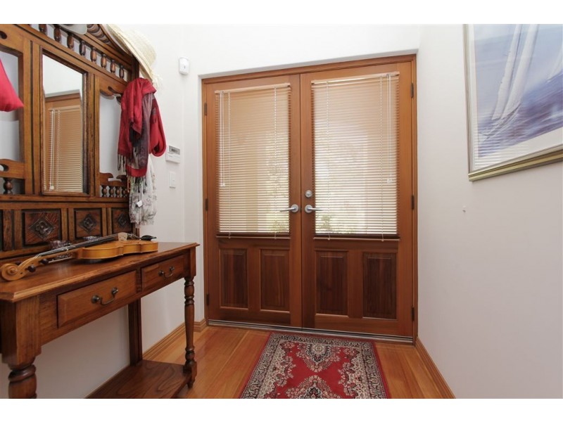 18 Killilan Road, Applecross WA 6153