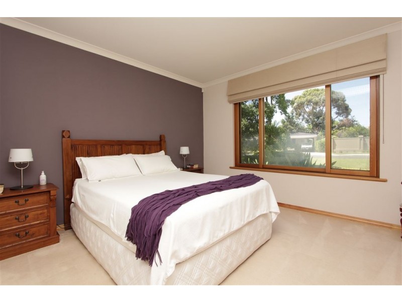 18 Killilan Road, Applecross WA 6153