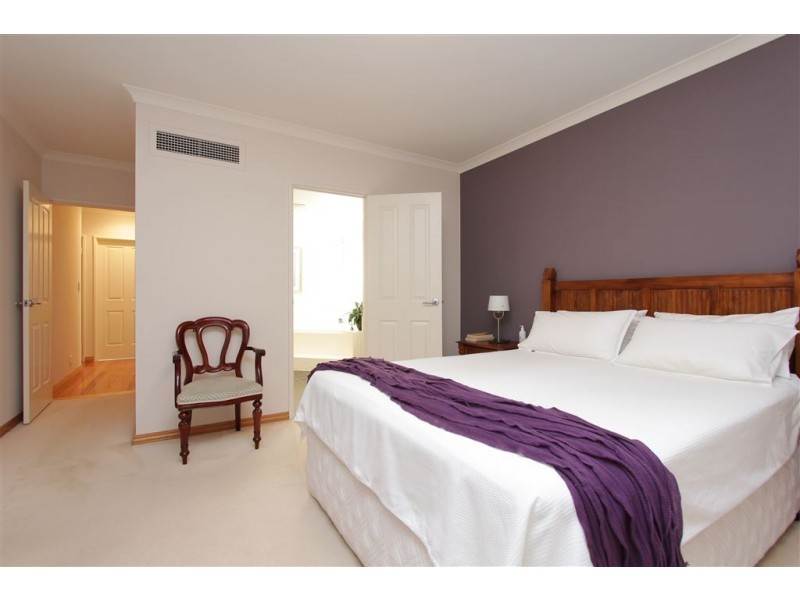 18 Killilan Road, Applecross WA 6153