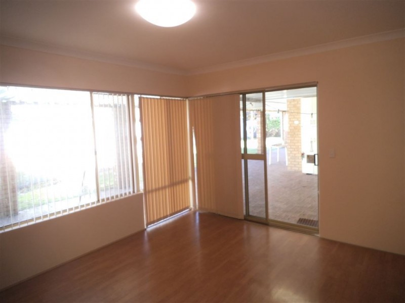 1 Tawson Place, Leeming WA 6149