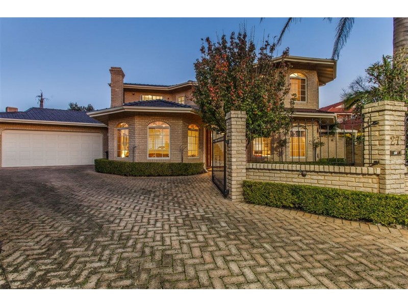 27 Neesham Street, Booragoon WA 6154