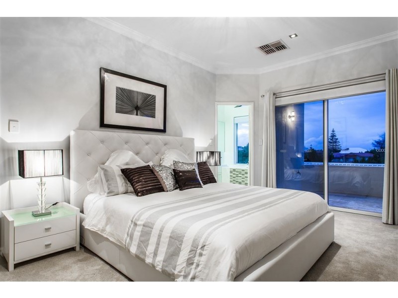 9 Rossiter Way, Winthrop WA 6150