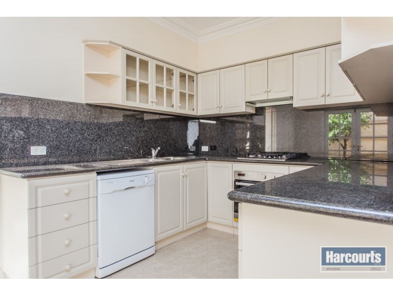 2D First Avenue, Applecross WA 6153