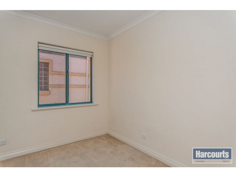 2D First Avenue, Applecross WA 6153