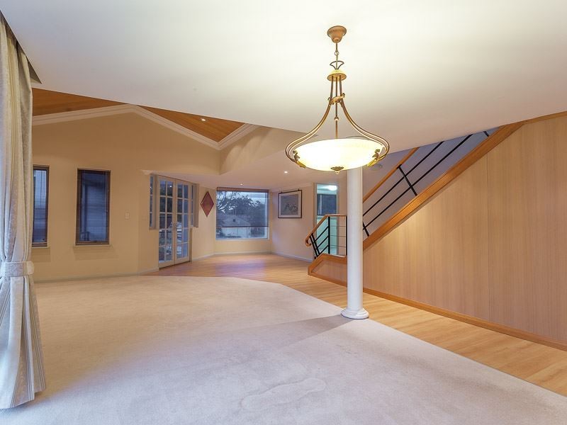 11 Ness Rd, Applecross WA 6153