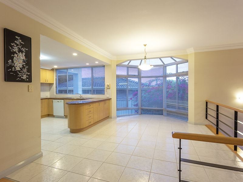 11 Ness Rd, Applecross WA 6153