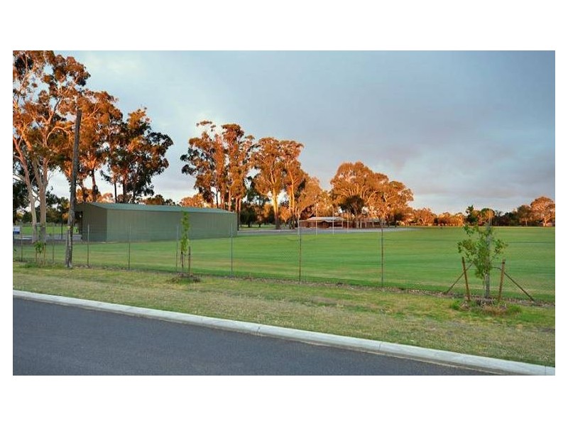 11A Elderfield Road, Manning WA 6152