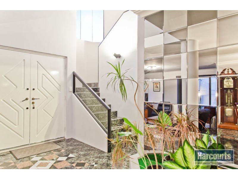 9 Benness Green, Winthrop WA 6150