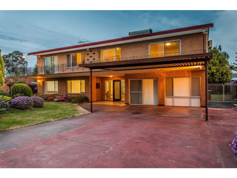 83 Central Road, Rossmoyne WA 6148