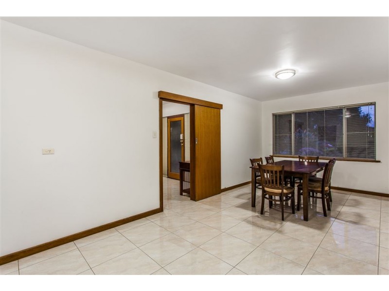 83 Central Road, Rossmoyne WA 6148