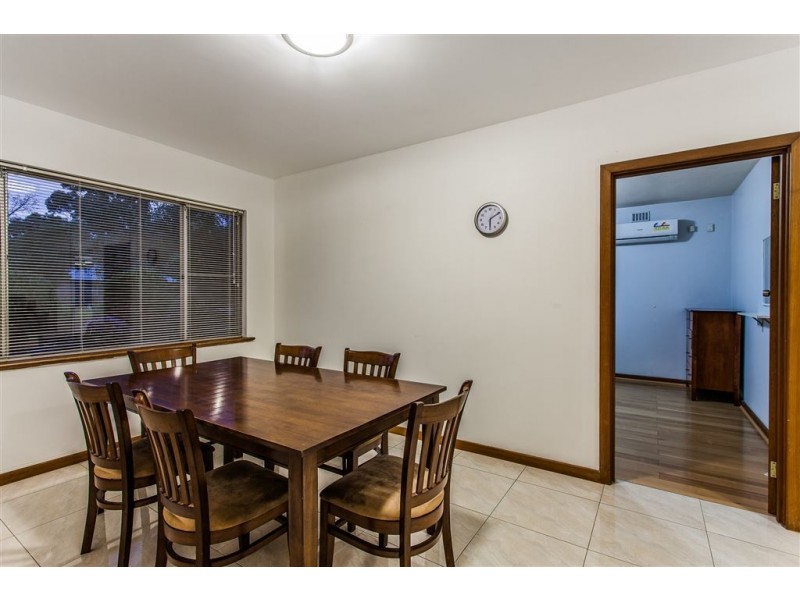 83 Central Road, Rossmoyne WA 6148