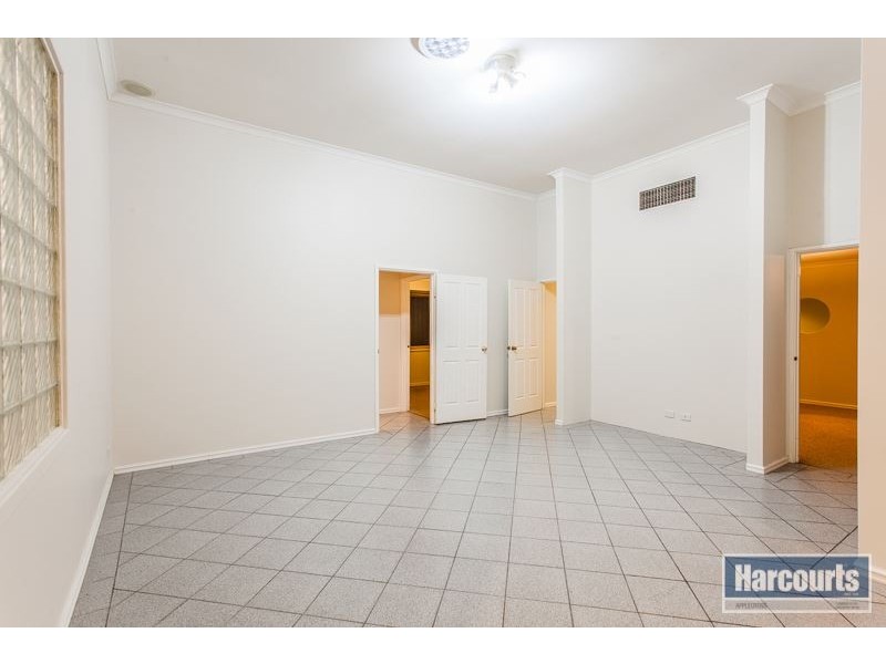 59 Crossland Way, Kardinya WA 6163
