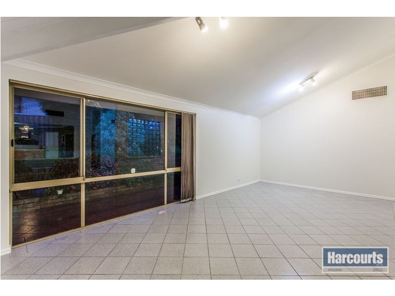 59 Crossland Way, Kardinya WA 6163